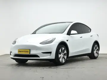 2022 Tesla Model Y с пробегом 44 800 км