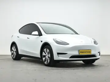 2022 Tesla Model Y с пробегом 44 800 км