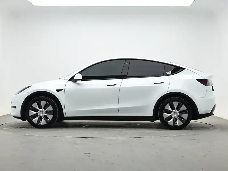 2022 Tesla Model Y с пробегом 44 800 км