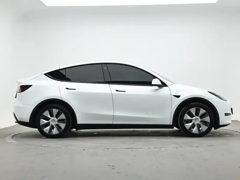 2022 Tesla Model Y с пробегом 44 800 км