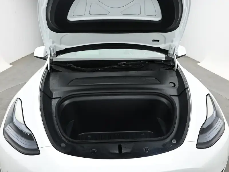 2022 Tesla Model Y с пробегом 44 800 км