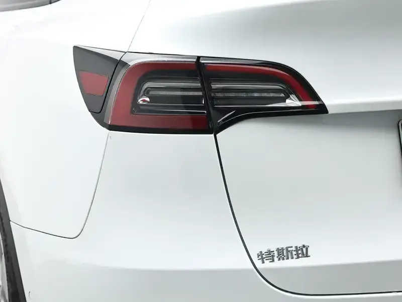 2022 Tesla Model Y с пробегом 44 800 км