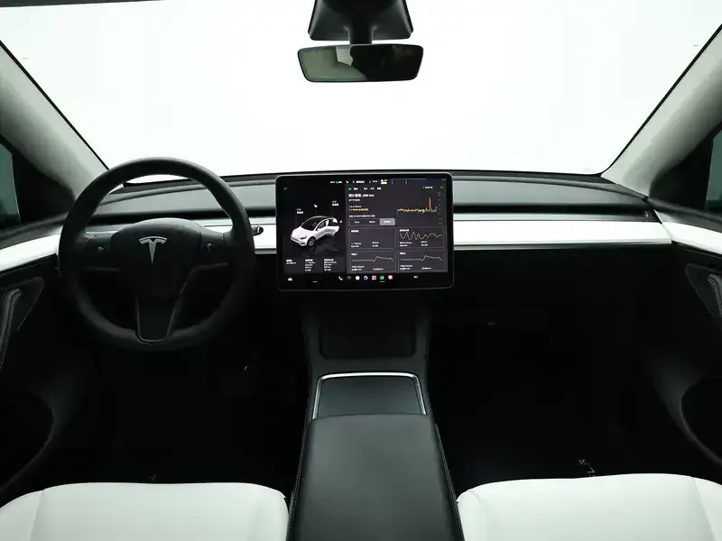 2022 Tesla Model Y с пробегом 44 800 км