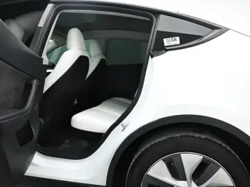 2022 Tesla Model Y с пробегом 44 800 км