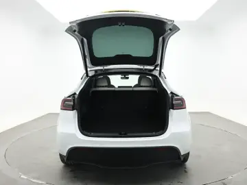 2022 Tesla Model Y с пробегом 44 800 км