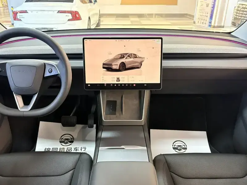 2025 Tesla Model Y с пробегом 55 000 км