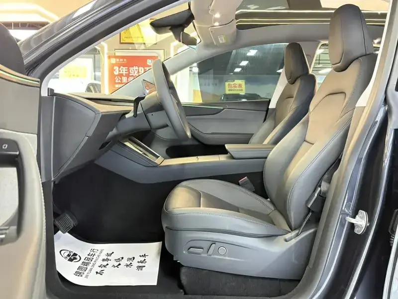 2025 Tesla Model Y с пробегом 55 000 км