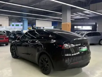 2022 Tesla Model Y с пробегом 60 000 км