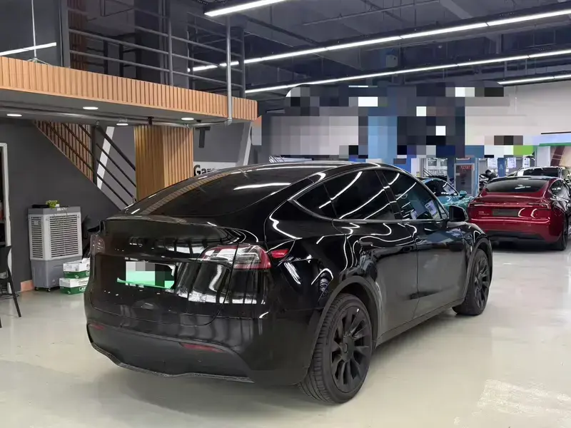 2022 Tesla Model Y с пробегом 60 000 км