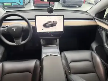 2022 Tesla Model Y с пробегом 60 000 км