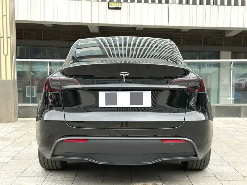 2022 Tesla Model Y с пробегом 65 000 км