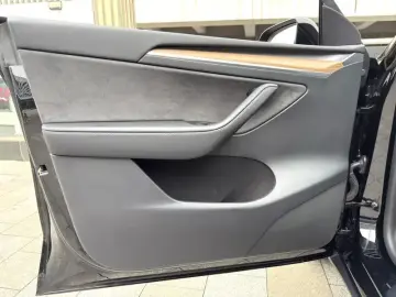 2022 Tesla Model Y с пробегом 65 000 км