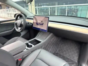 2022 Tesla Model Y с пробегом 65 000 км