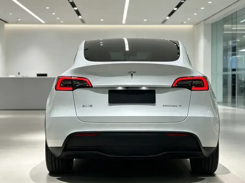 2022 Tesla Model Y с пробегом 103 000 км