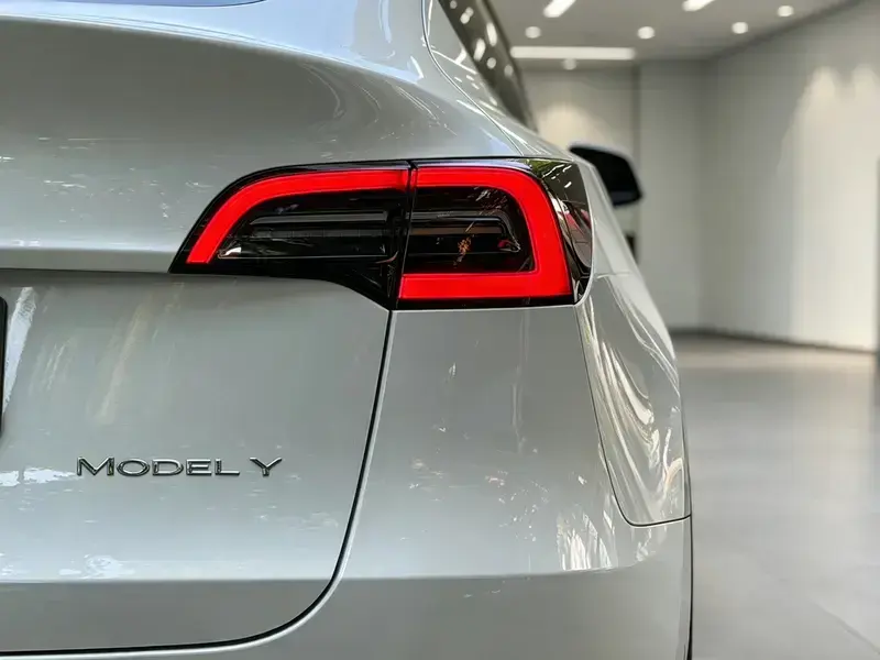 2022 Tesla Model Y с пробегом 103 000 км