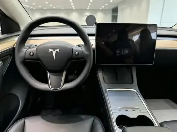 2022 Tesla Model Y с пробегом 103 000 км