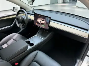 2022 Tesla Model Y с пробегом 103 000 км