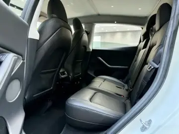 2022 Tesla Model Y с пробегом 103 000 км