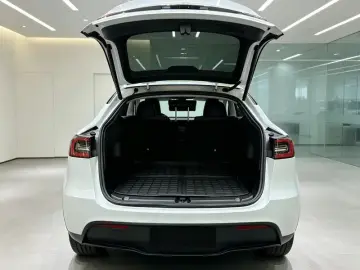 2022 Tesla Model Y с пробегом 103 000 км
