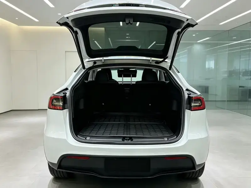 2022 Tesla Model Y с пробегом 103 000 км