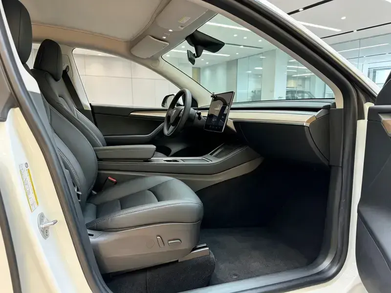 2022 Tesla Model Y с пробегом 103 000 км