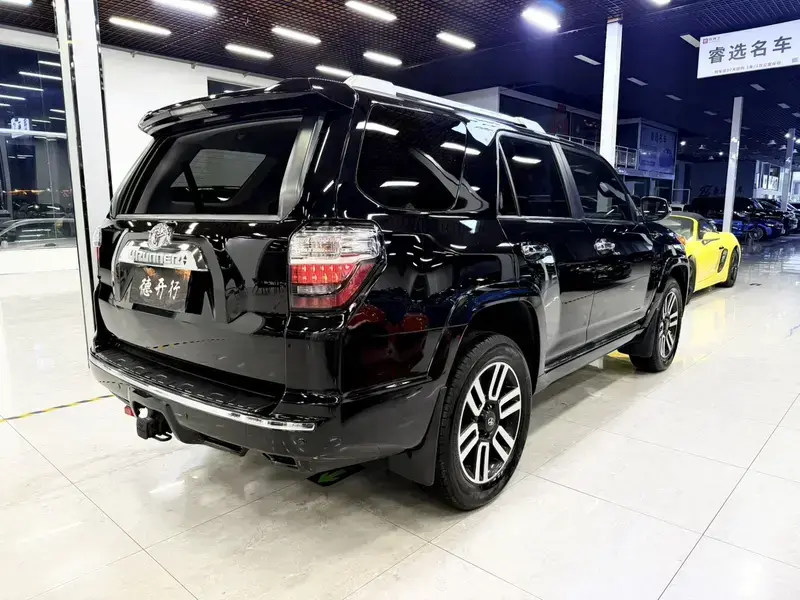 2022 Toyota 4Runner с пробегом 40 000 км