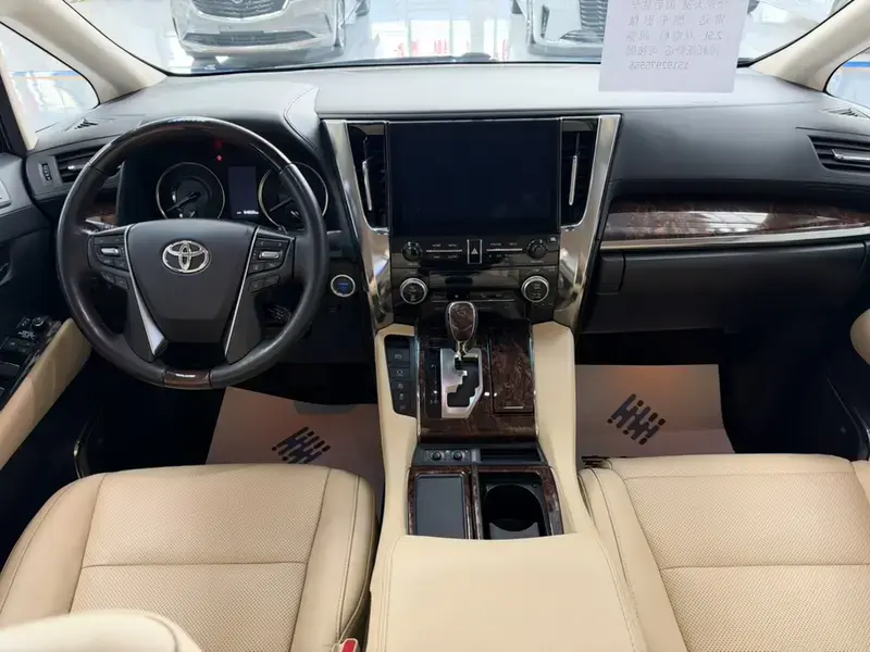  Alphard