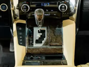 2021 Toyota Alphard с пробегом 43 700 км