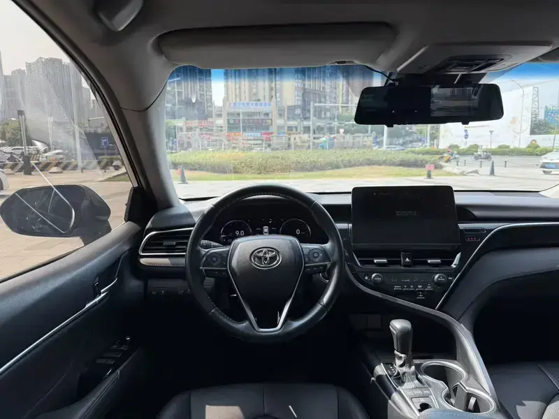 2021 Toyota Camry с пробегом 63 000 км