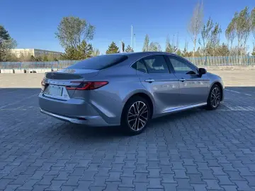 2025 Toyota Camry с пробегом 20 000 км
