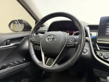 2021 Toyota Camry с пробегом 96 900 км