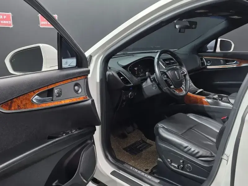2020 Lincoln Nautilus с пробегом 120 568 км