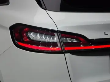 2020 Lincoln Nautilus с пробегом 120 568 км