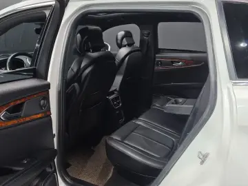 2020 Lincoln Nautilus с пробегом 120 568 км