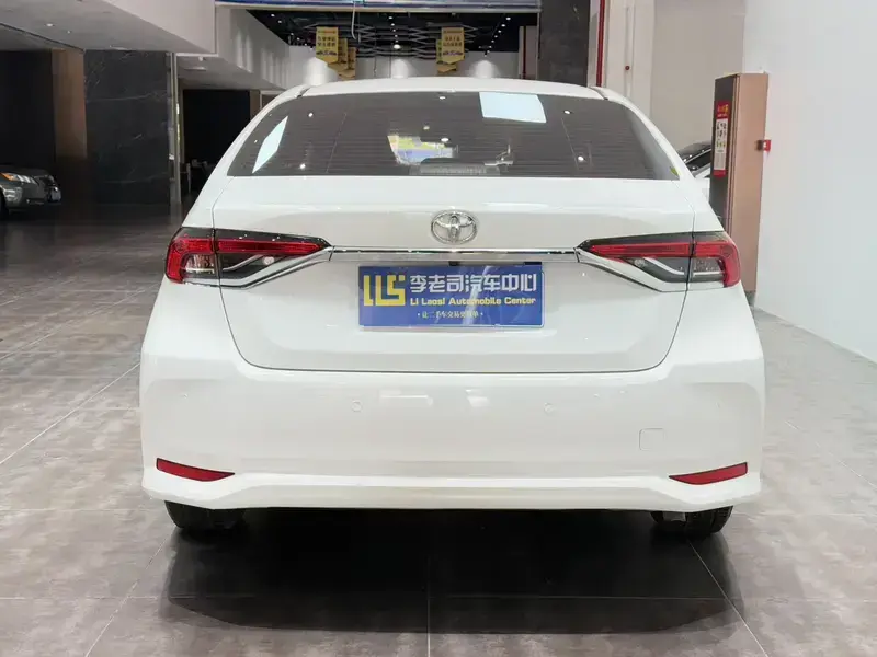 2023 Toyota Corolla с пробегом 11 800 км