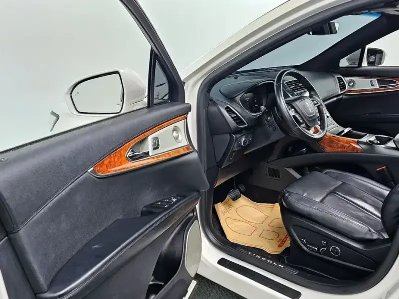 2019 Lincoln Nautilus с пробегом 147 833 км