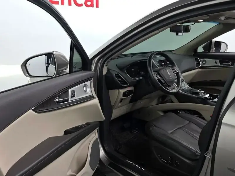 2020 Lincoln Nautilus с пробегом 72 443 км