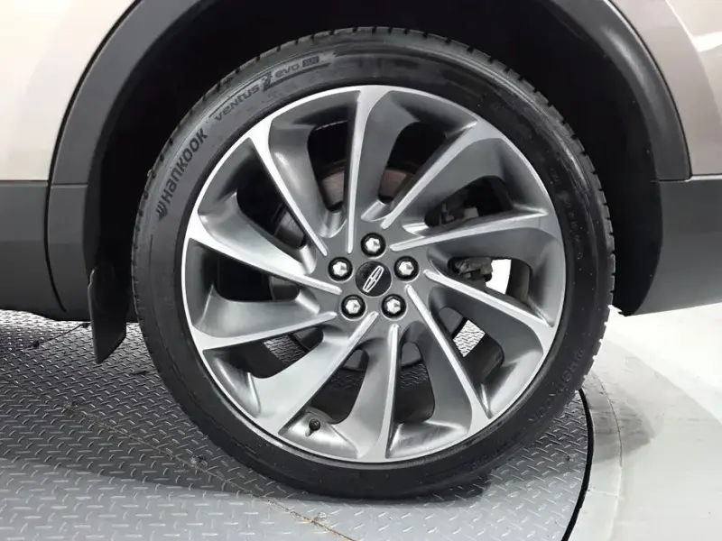 2020 Lincoln Nautilus с пробегом 72 443 км
