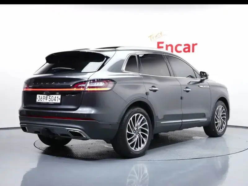 2019 Lincoln Nautilus с пробегом 98 866 км