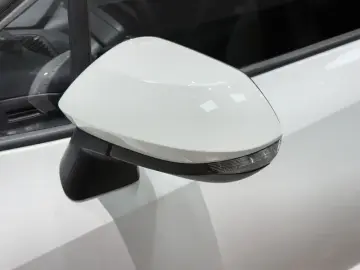2023 Toyota Corolla с пробегом 11 800 км