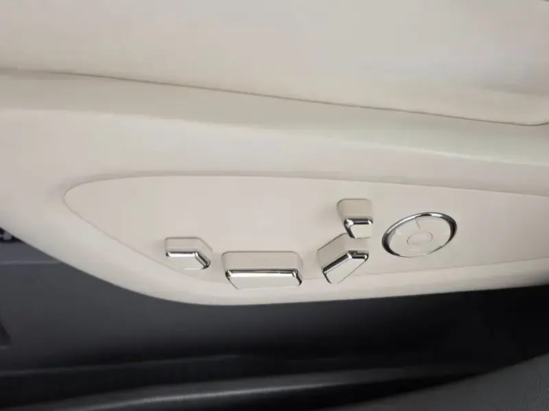 2019 Lincoln Nautilus с пробегом 98 866 км