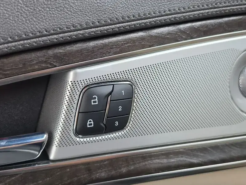 2019 Lincoln Nautilus с пробегом 98 866 км