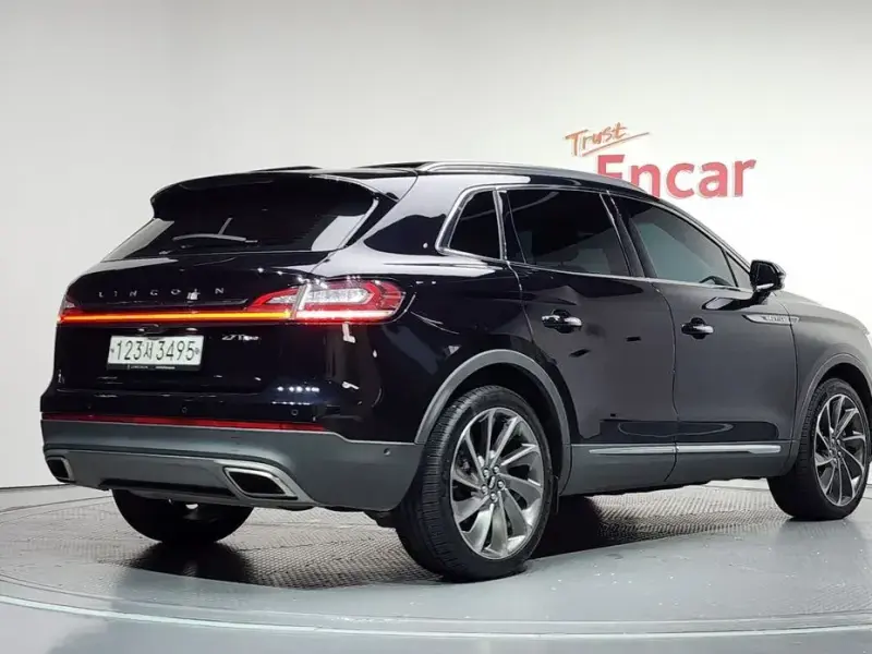 2020 Lincoln Nautilus с пробегом 57 888 км
