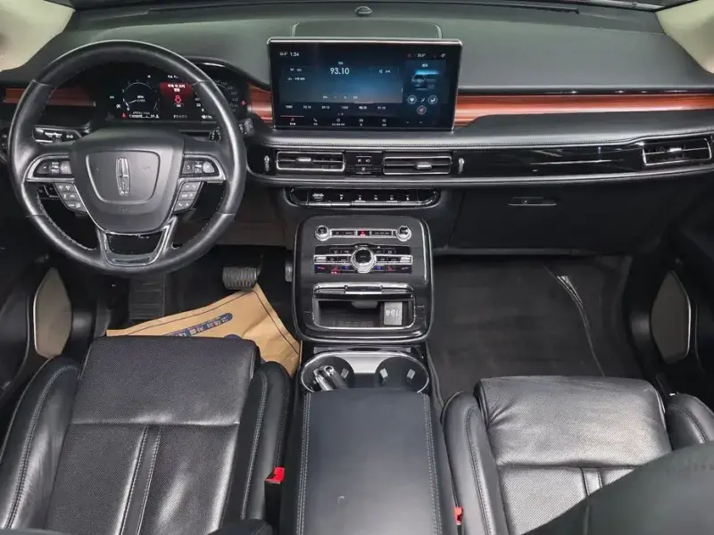 2021 Lincoln Nautilus с пробегом 49 346 км