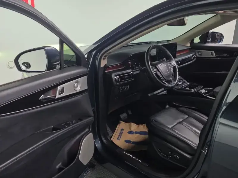 2021 Lincoln Nautilus с пробегом 49 346 км