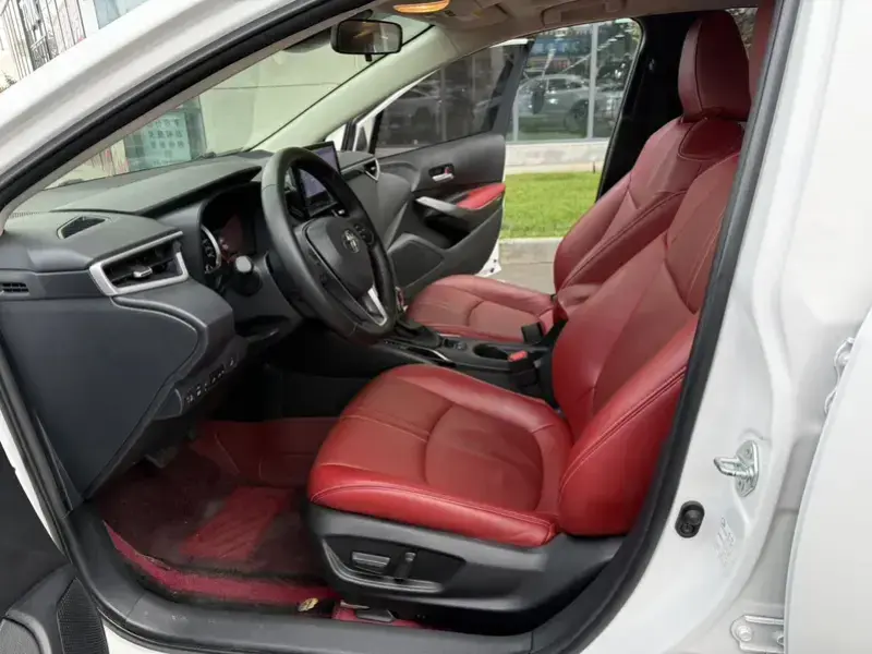 2023 Toyota Corolla с пробегом 30 000 км