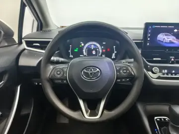 2023 Toyota Corolla с пробегом 27 500 км