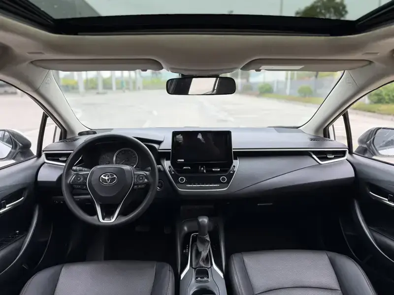 2023 Toyota Corolla с пробегом 50 000 км