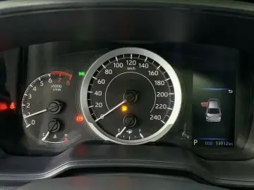 2021 Toyota Corolla с пробегом 13 000 км
