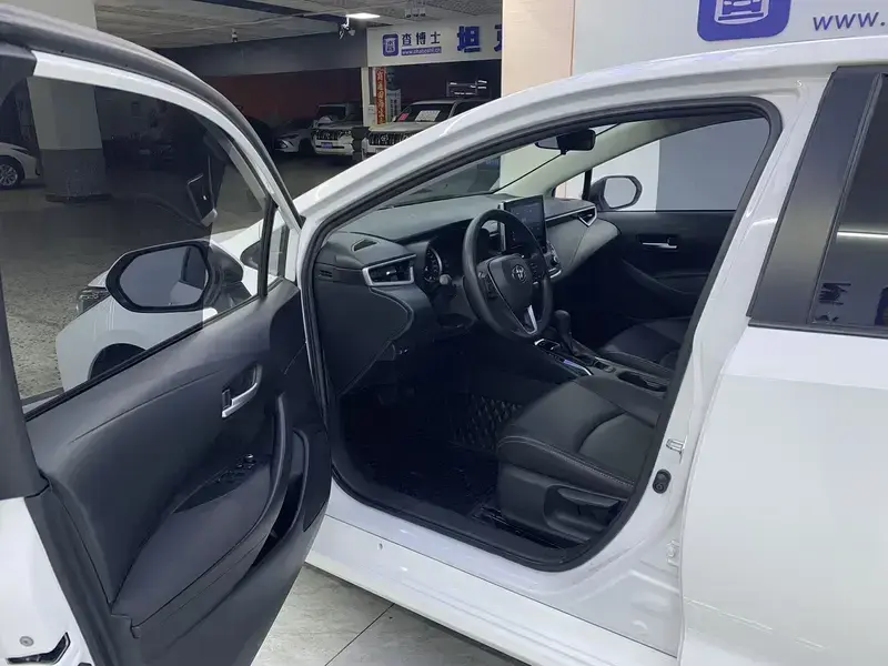 2021 Toyota Corolla с пробегом 13 000 км